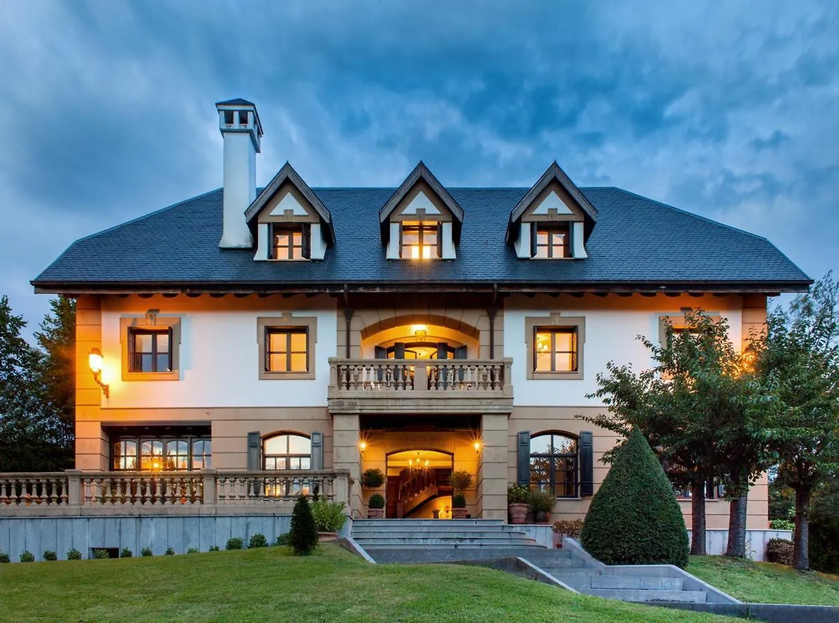 Family Home In Oiartzun With Mountain View